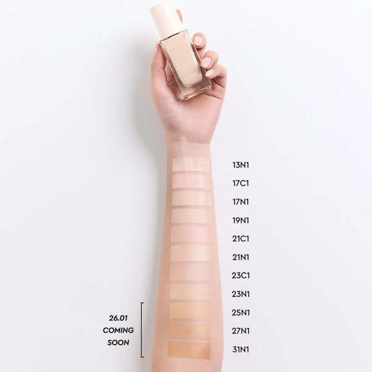 Stray Kids Felix Pick - HERA Reflection Skin Glow Foundation 30g