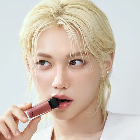 Stray Kids Felix Pick - HERA Sensual Nude Gloss 415 Brownie Boy